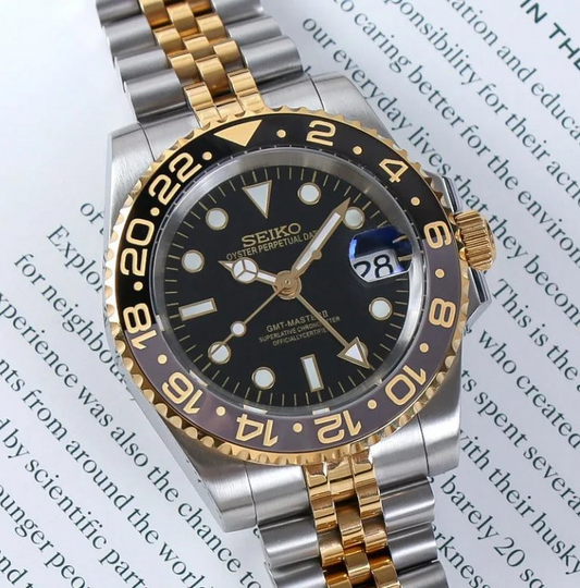 Seiko GMT MOD Black Two-Tone Dial